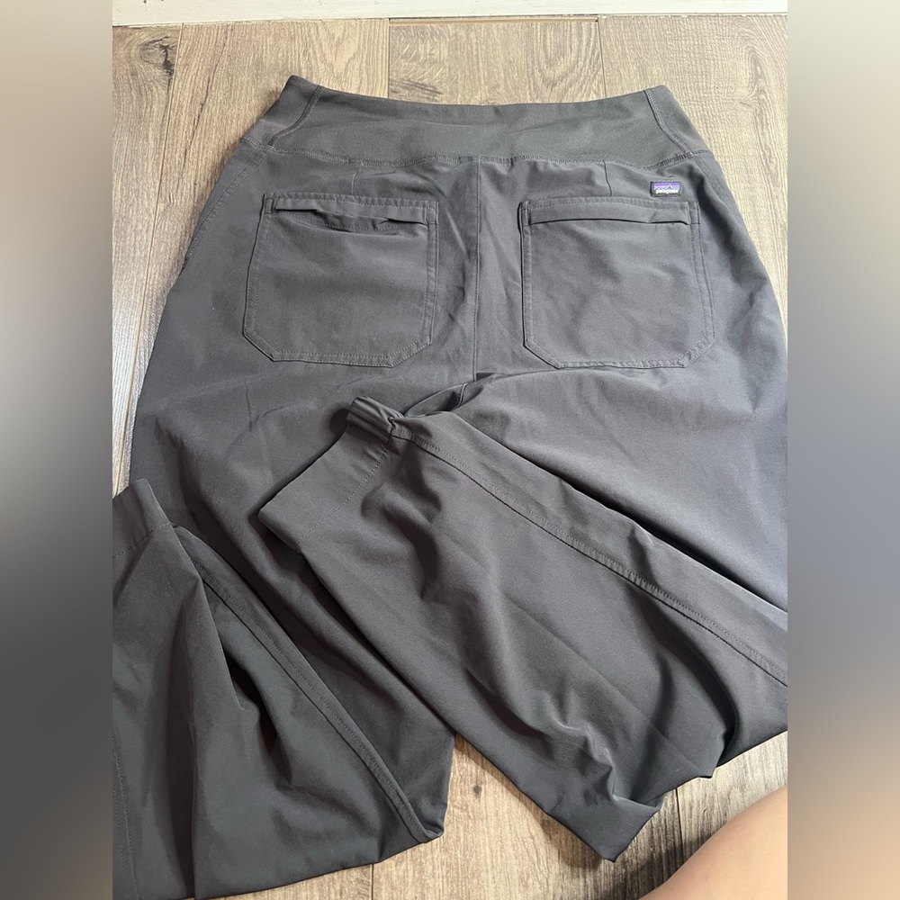 Patagonia Pants Womens small Gray Stretch Jogger Happy Hike Studio Pants
